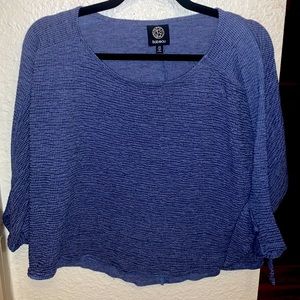 Comfy blue Bobeau 3/4 sleeve top